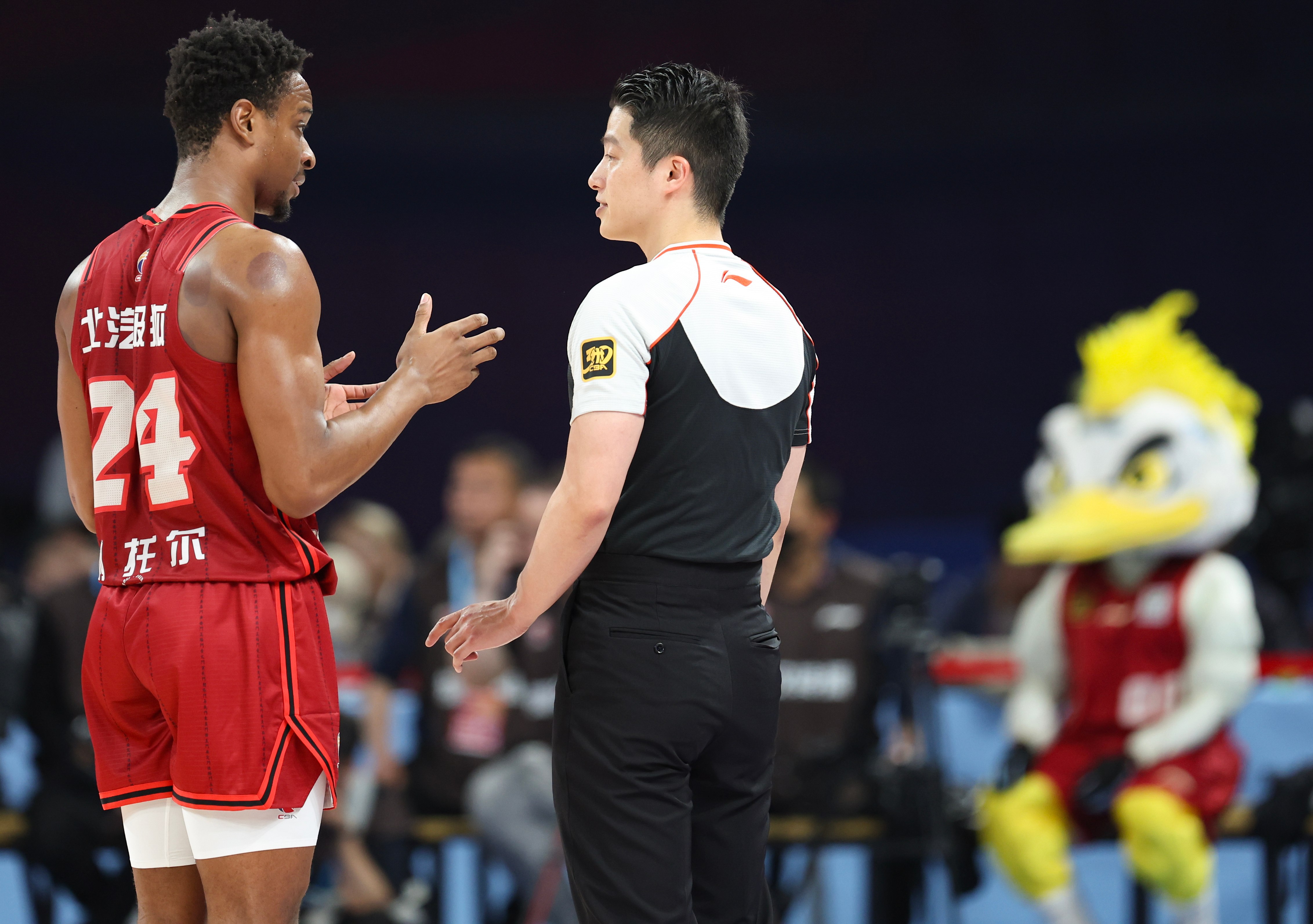 乐鱼体育网站入口-北京队在CBA季后赛中打出逆转，被誉为弹幕炸裂