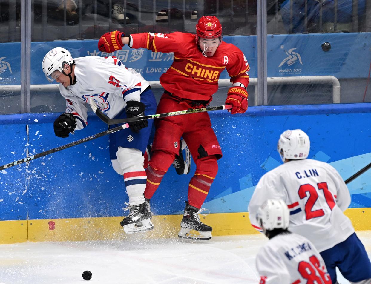 乐鱼体育官方入口-关键比赛中，冰川之巅率先晋级，这场打得太精彩