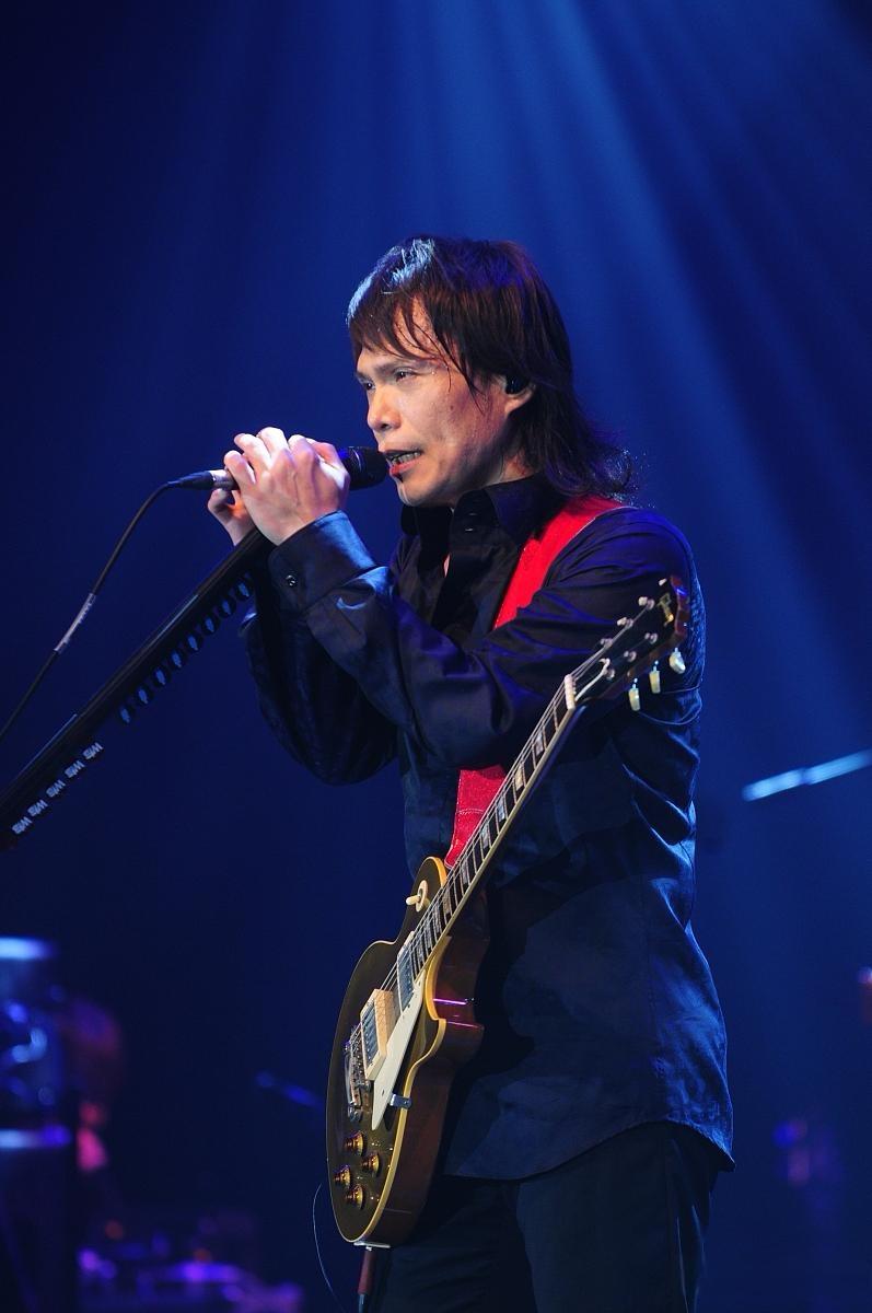 乐鱼体育官方入口-风暴之眼在无畏战场世界杯中打出绝杀，被誉为观众齐声高喊的简单介绍