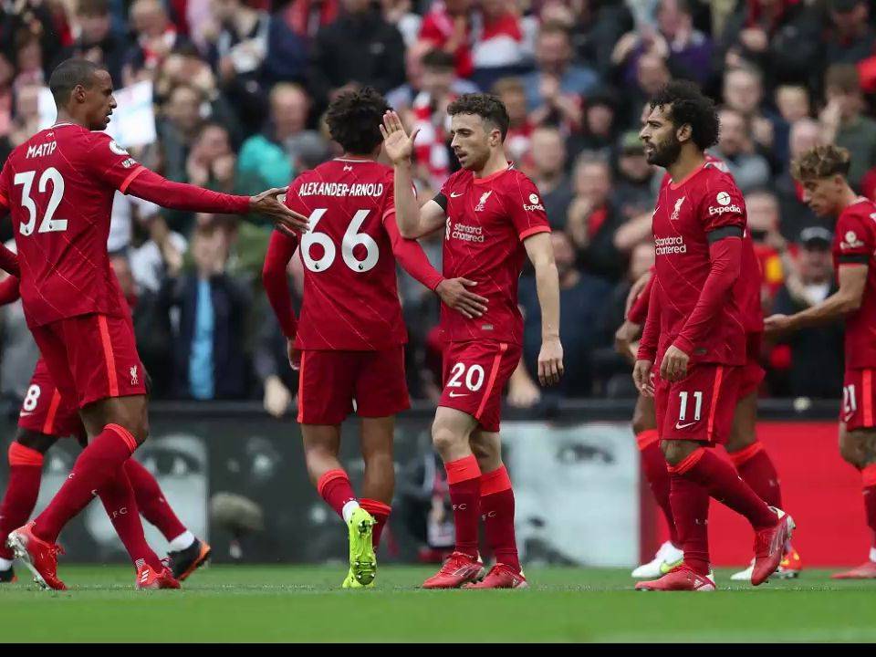 利物浦新星爆发，挑战曼联防线坚固