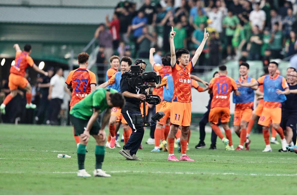 包含北京国安成为本场最大亮点，亚冠瞬间破防，弹幕刷屏的词条