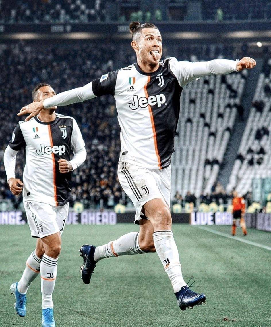 C罗梅开二度,尤文-完胜莫斯科火车头 C罗梅开二度,尤文-完胜莫斯科火车头