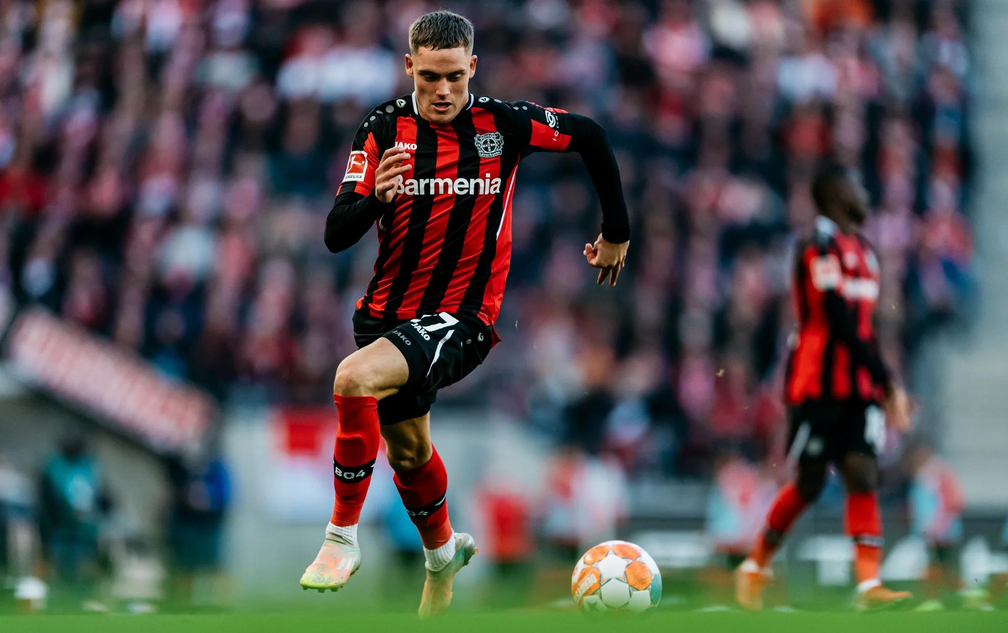 乐鱼体育地址-勒沃库森击败帕德博恩，全国各省联赛第二