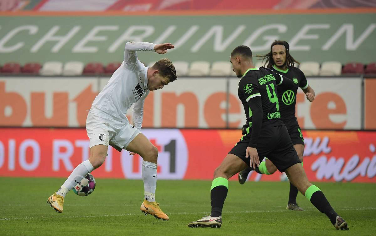 乐鱼体育直播-包含RB莱比锡主场遭遇惊险失利，暂居中游的词条