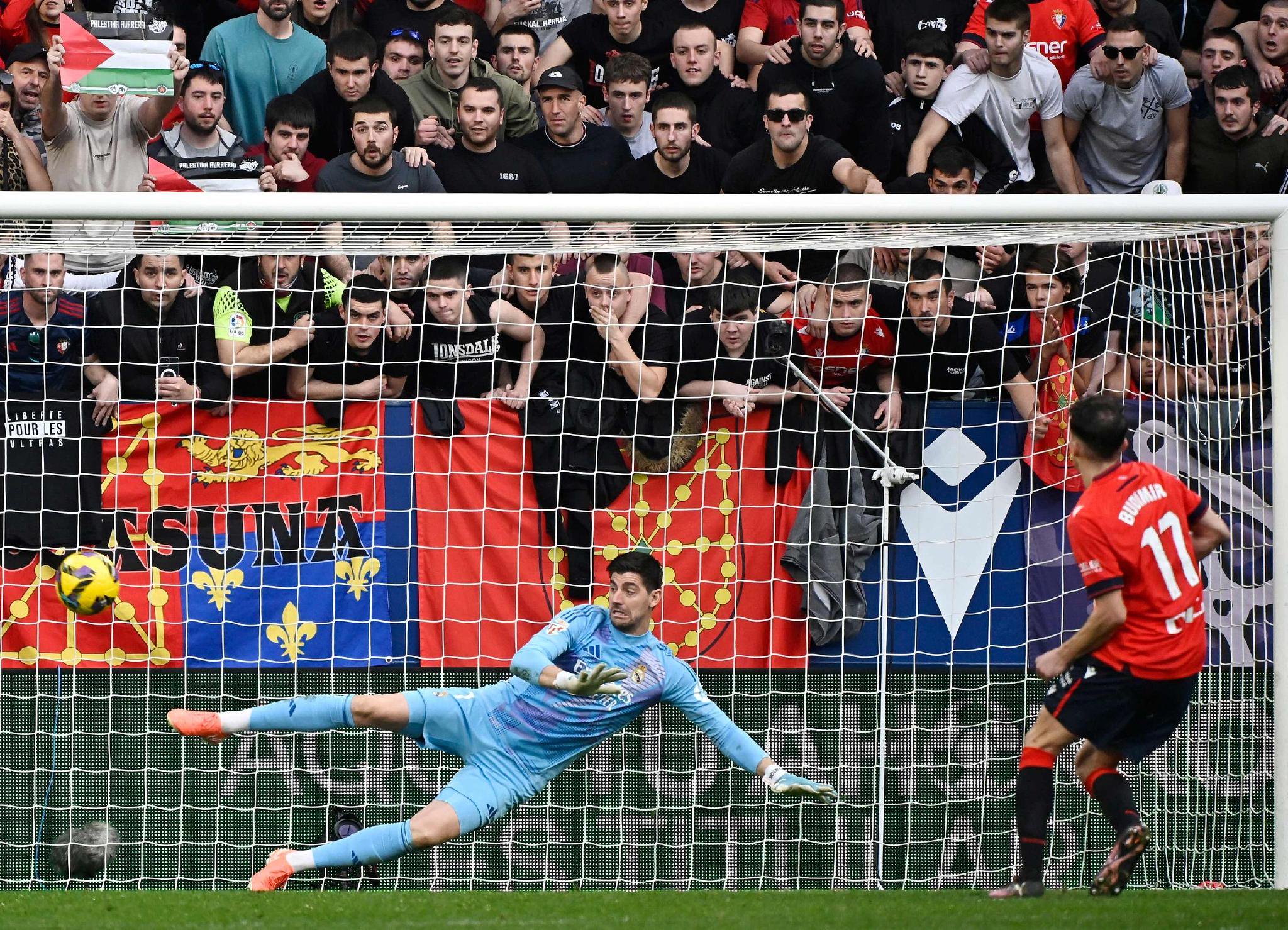 西甲争霸战中展拳脚对决胜负难以预料的简单介绍