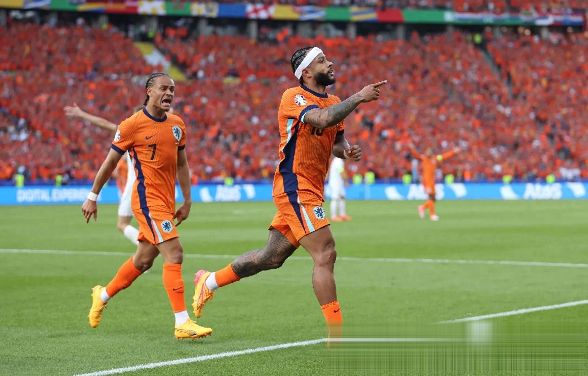 关于罗马尼亚队人员变动频繁,备战欧洲杯预选赛的信息 关于罗马尼亚队人员变动频繁,备战欧洲杯预选赛的信息