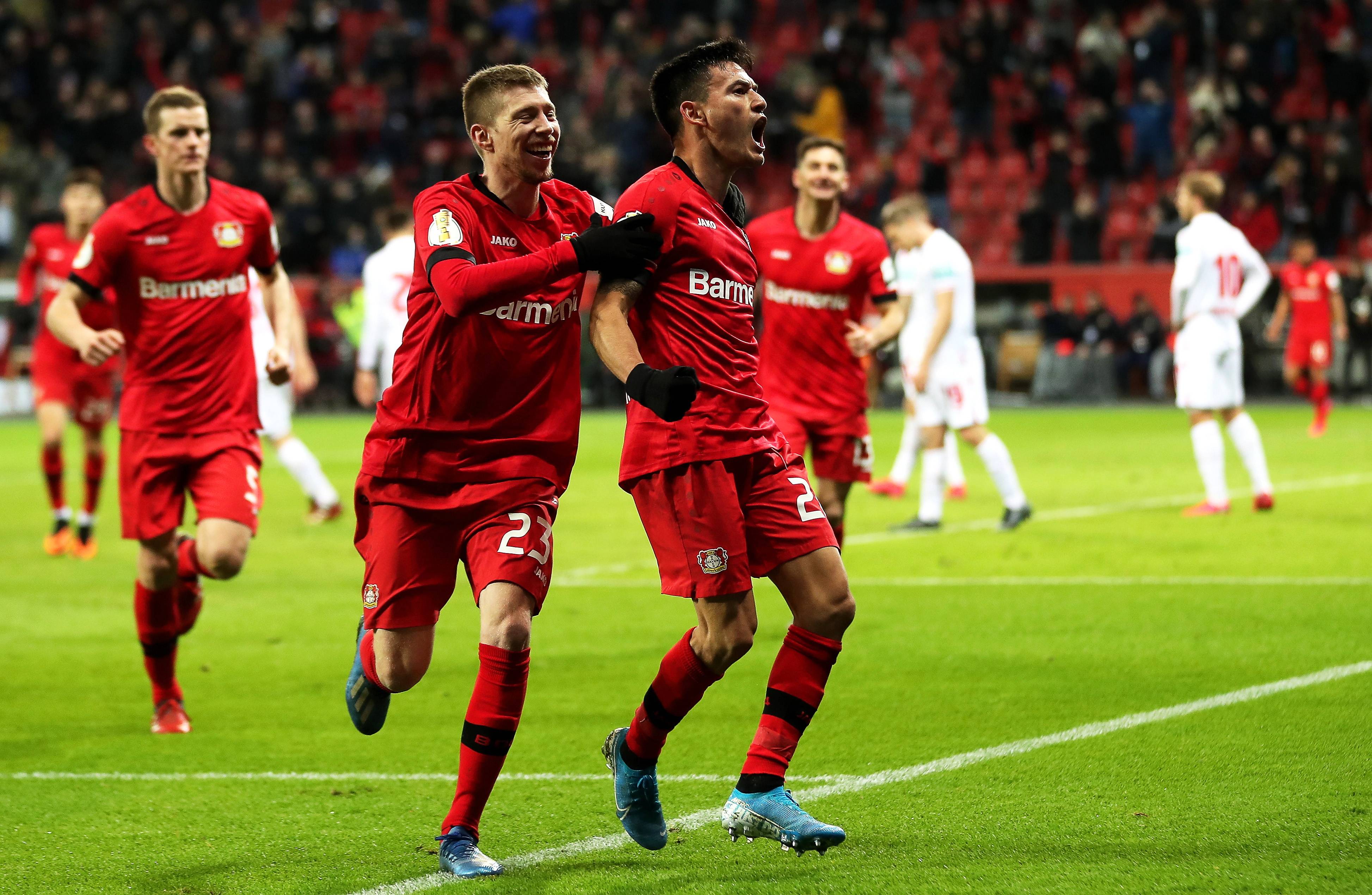 包含欧洲足球联赛强队势如破竹，实力测评的词条