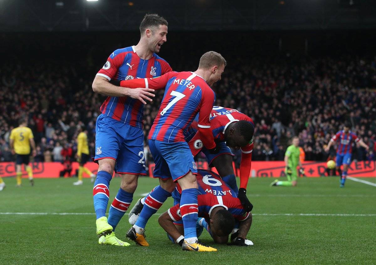 足坛巨星对决场上实力较量令人期待