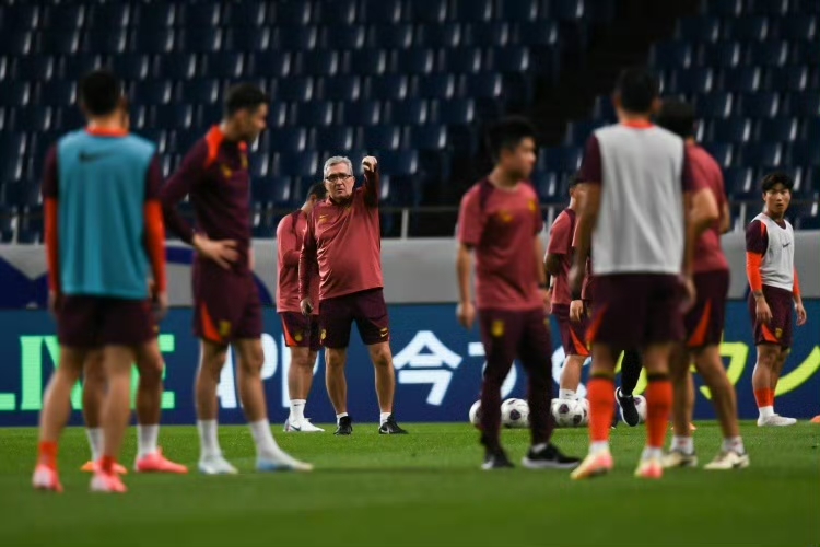 关于澳大利亚球队备战下一场比赛，全力以赴的信息