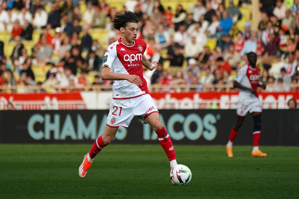 摩纳哥队在比赛中展现出强大的攻击力