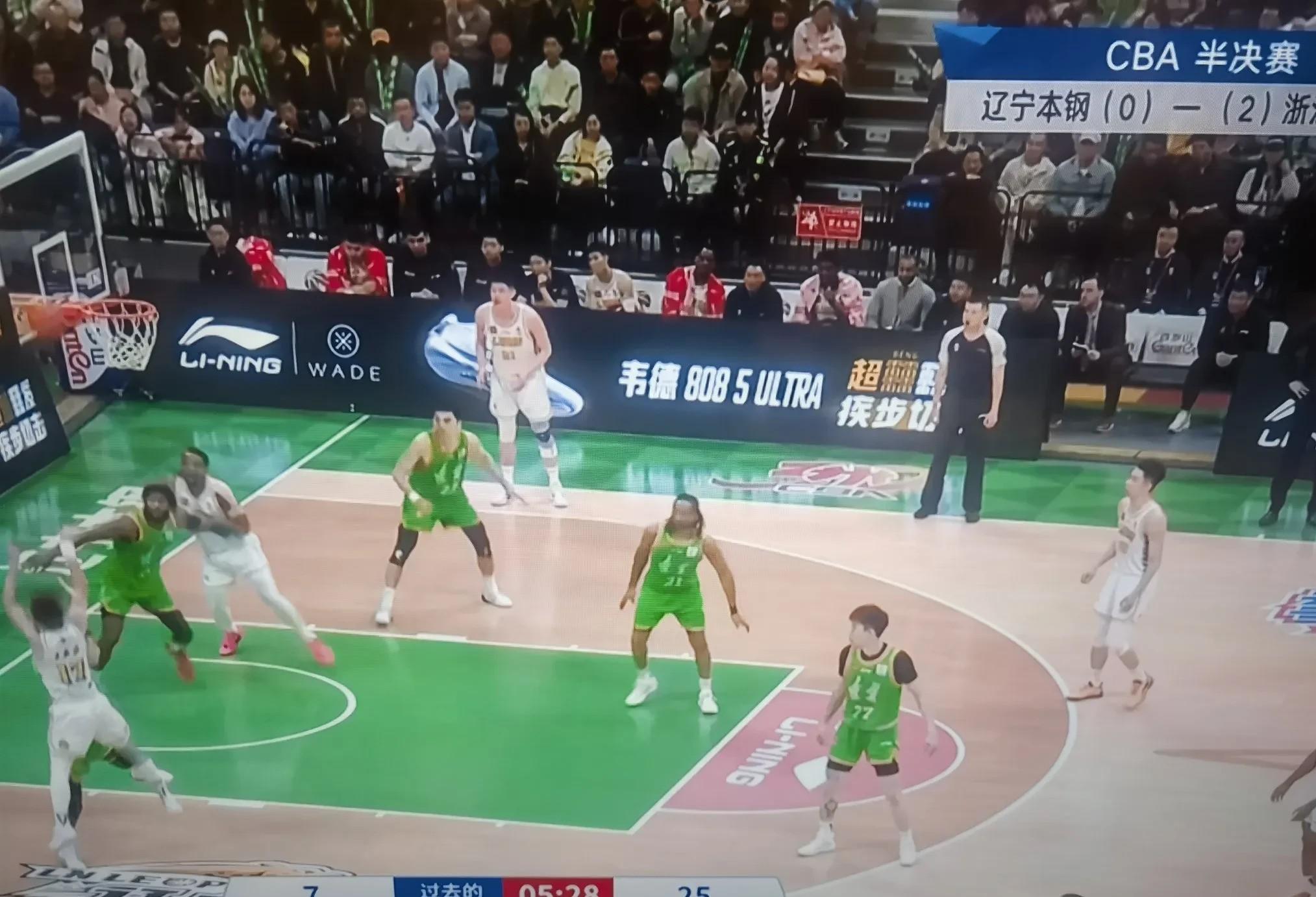 惊险比分获胜，豪取主场三分的简单介绍