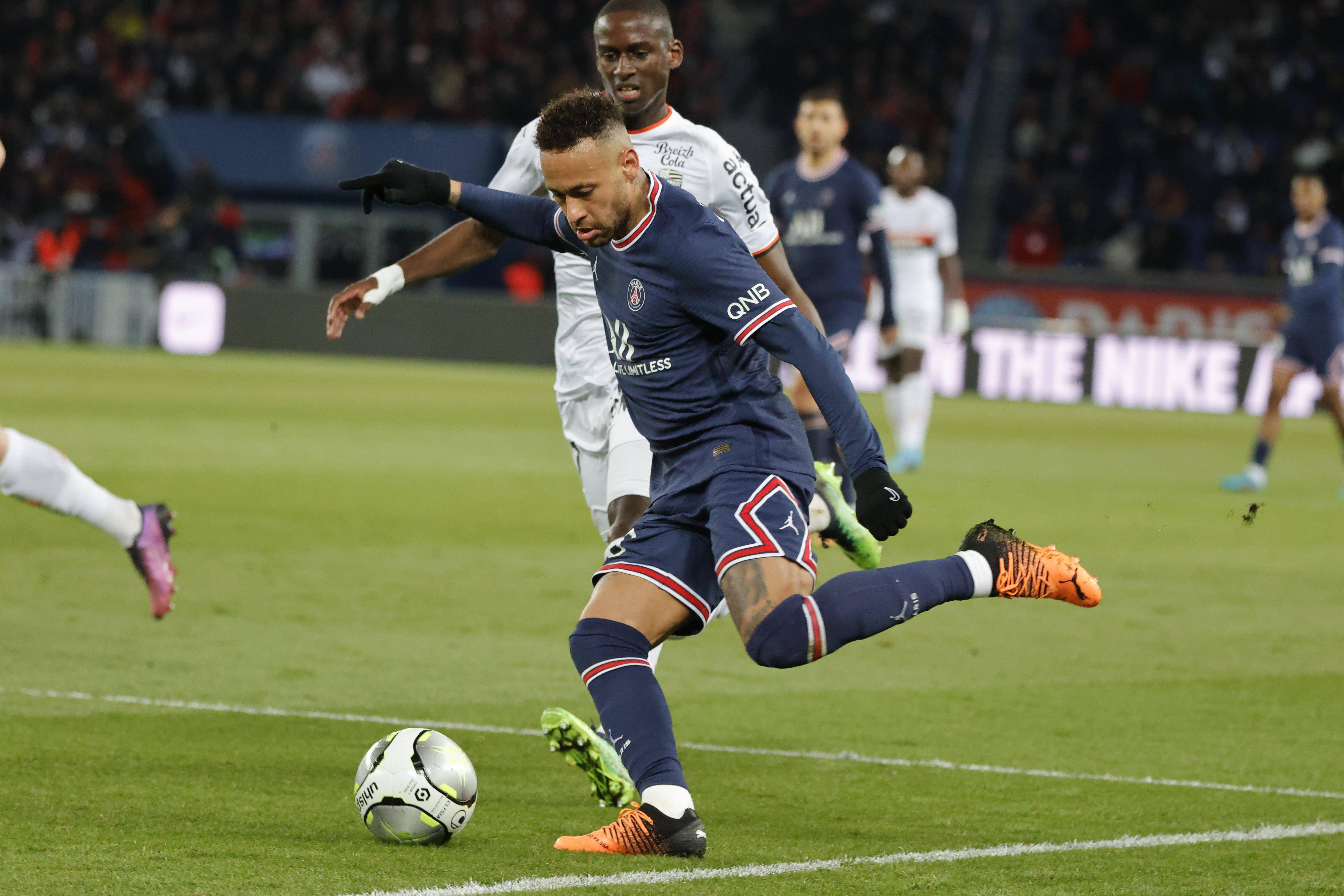 乐鱼体育网页版入口-巴黎圣日耳曼继续保持胜势，是否能称霸法甲？的简单介绍