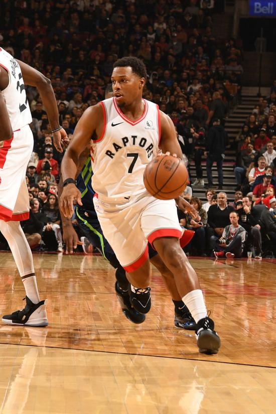 乐鱼体育在线登录-达拉斯小牛再战多伦多猛龙遭逆转