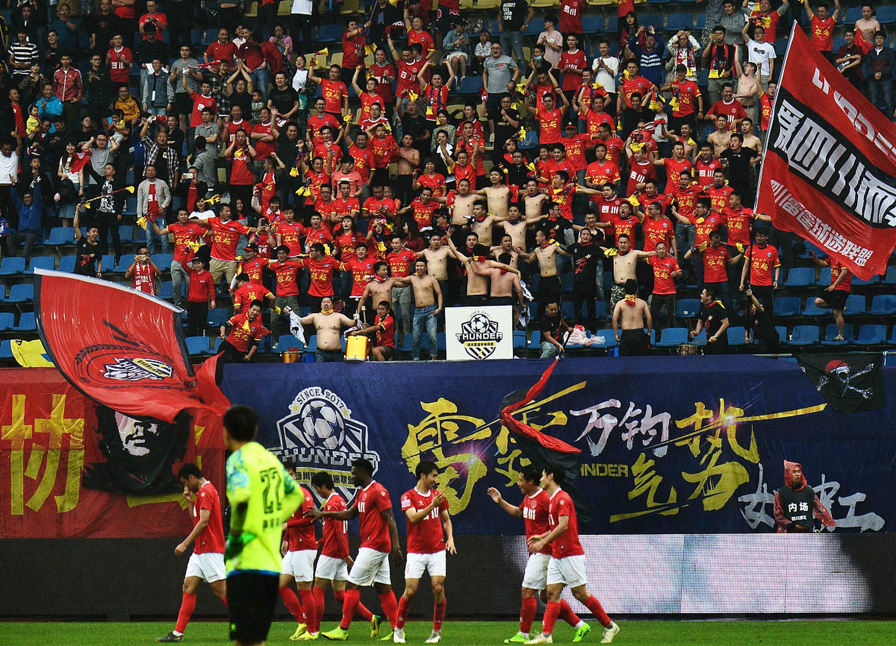 乐鱼体育馆-利物浦全队出击！英格兰足球联赛实时直播！的简单介绍