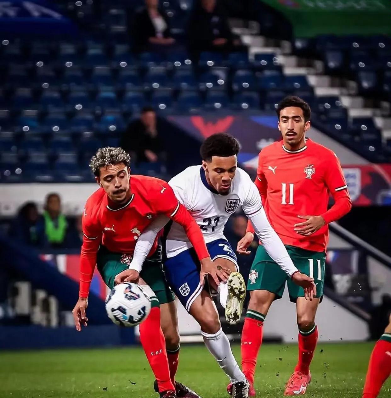 利物浦全队出击！英格兰足球联赛实时直播！的简单介绍